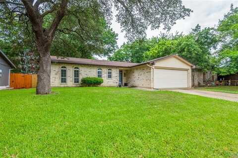 1004 Fairfax Court, Arlington, TX 76015