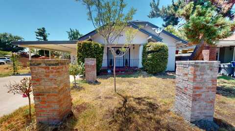 2605 Wishon Avenue N, Fresno, CA 93704