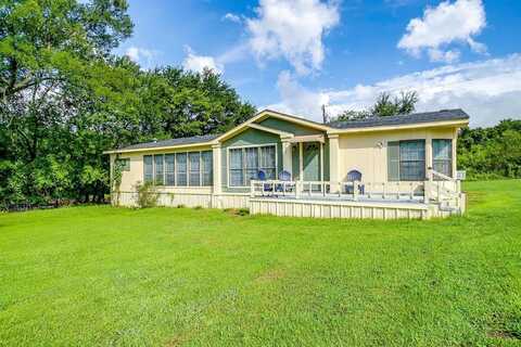 700 Gathings Avenue, Covington, TX 76636