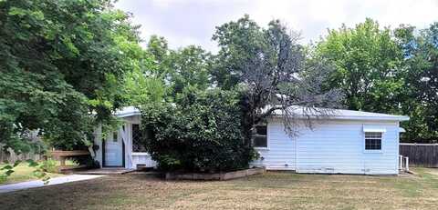 5720 Yeary Street, Sansom Park, TX 76114