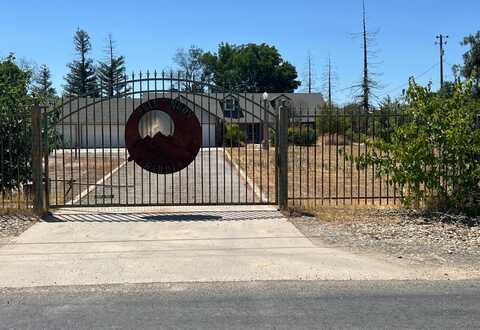 16564 Monreal Road, Madera, CA 93636