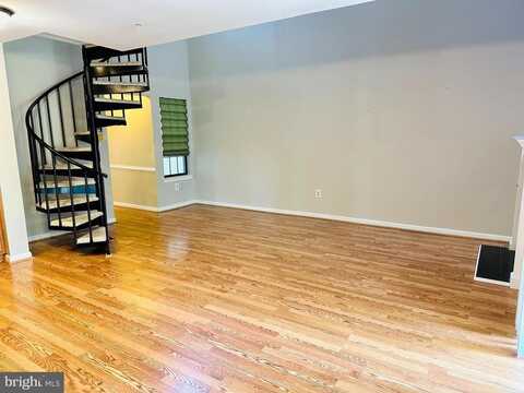 8 SUMMIT COURT, MARLTON, NJ 08053