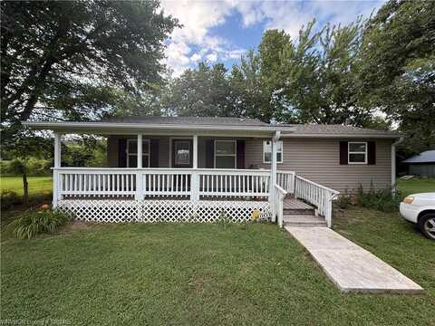 702 Cemetery RD, Dyer, AR 72921
