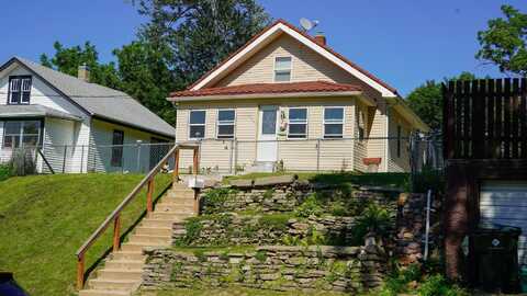 204 S LEONARD ST., Sioux City, IA 51103