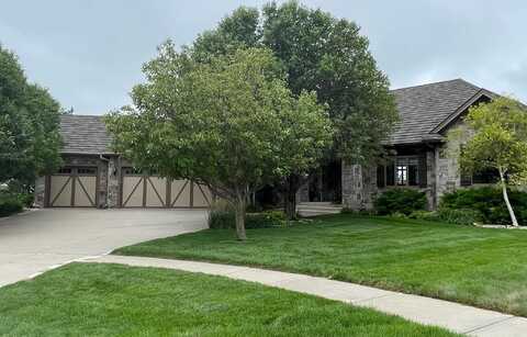 4508 Stoneridge Point, Sioux City, IA 51106