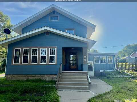 519 N 9th St, Cherokee, IA 51012