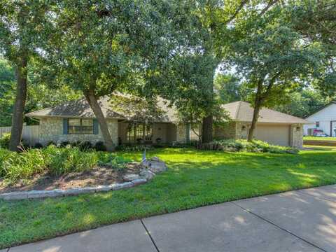 2200 Brookhaven Drive, Edmond, OK 73034