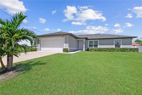 2620 NE 7th Place, Cape Coral, FL 33909