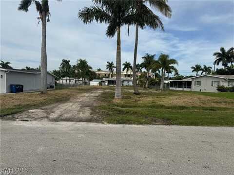 9934 Almetta Avenue, Fort Myers, FL 33919
