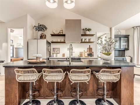 8800 NW 116th Street, Oklahoma City, OK 73162