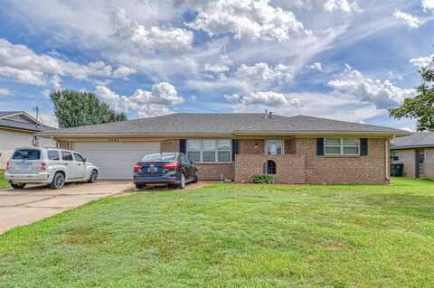 2225 W Country Club Road, Chickasha, OK 73018