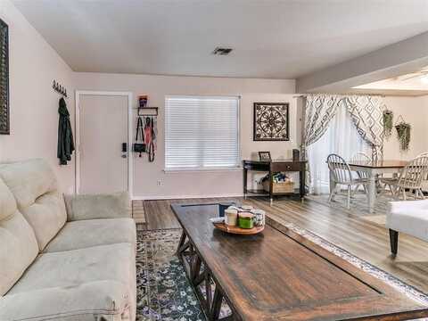 14417 N Pennsylvania Avenue, Oklahoma City, OK 73134