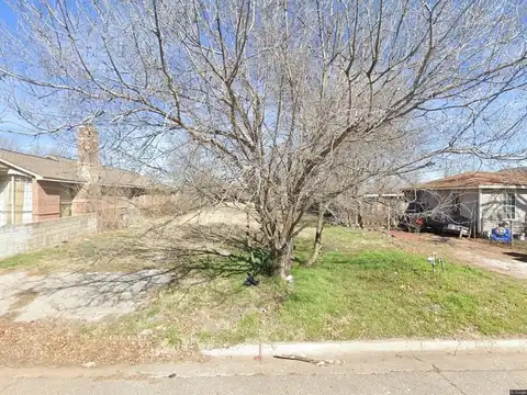 2405 NW 1st Street, Oklahoma City, OK 73107