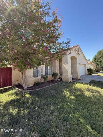 37727 Harvey Street, Palmdale, CA 93550