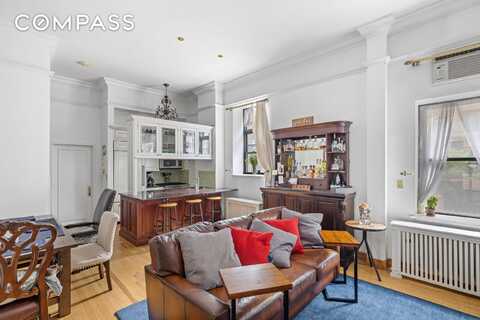 7 Gramercy Park West, New York, NY 10003