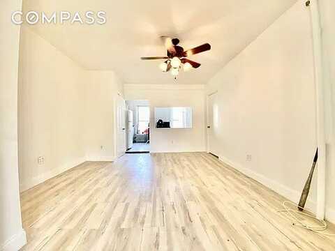 591 Vanderbilt Avenue, Brooklyn, NY 11238