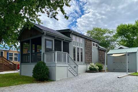 151 Just Wandering Lane, Flat Rock, NC 28731