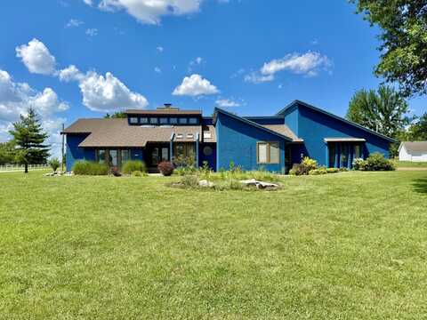 302 Hillside Dr, Chanute, KS 66720