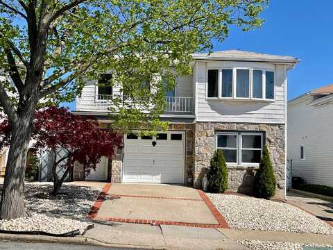 Laredo Ave, Staten Island, NY 10312