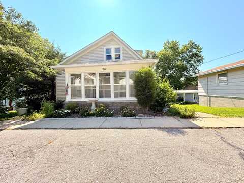1214 S 3rd St., Nebraska City, NE 68410