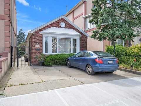 130 Norfolk Street, Brooklyn, NY 11235