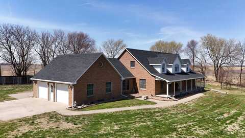 541 Walnut St, Maitland, MO 64466