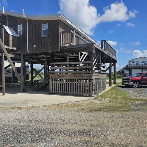 6907 Driftwood Dr, Chauvin, LA 70344