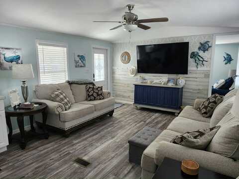 54 Terrace Dr., Fruitland Park, FL 34731