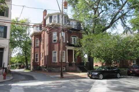 16 Washington Ave, Schenectady, NY 12305