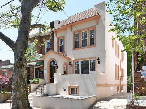 2572 99th st, East Elmhurst, NY 11369