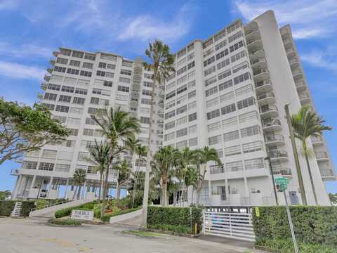 11930 N Bayshore Dr, North Miami, FL 33181