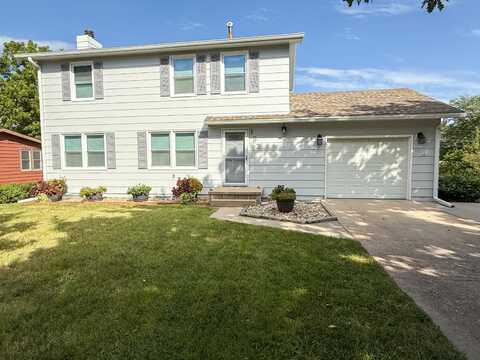 152 7th St, Phillipsburg, KS 67661