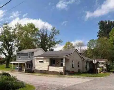 1107 Main St, Enon Valley, PA 16120