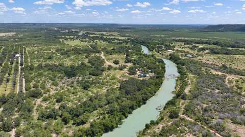 2370 Lumbley Lane, Junction, TX 76849