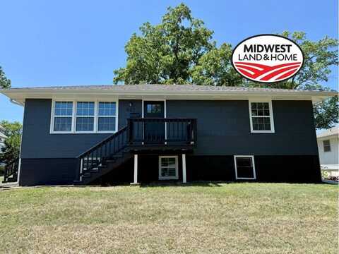 907 North 13th Street, Marysville, KS 66508