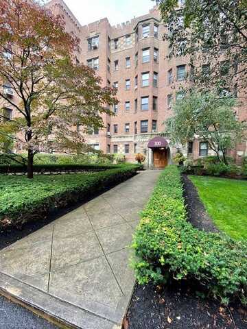 311 Main St, White Plains, NY 10601