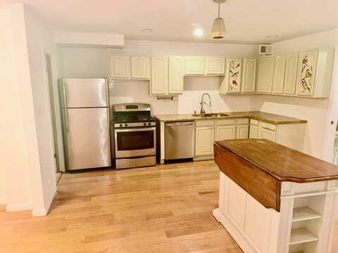 556 Decatur ST, Brooklyn, NY 11233