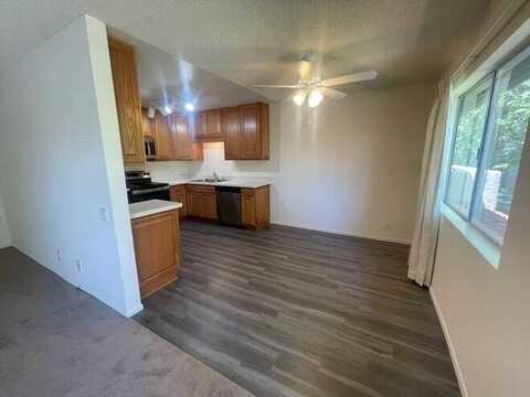 141 W Avenida de los Arboles, Thousand Oaks, CA 91360