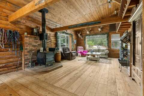460 Moose Hollow Road, Victor, MT 59875