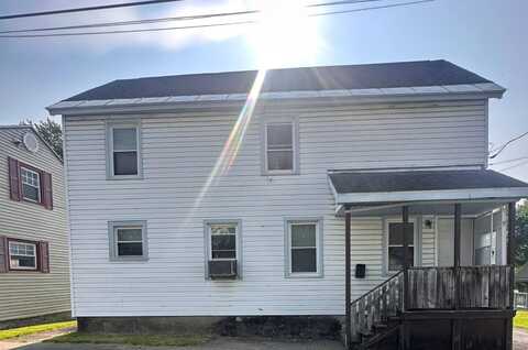 101 Meadow St, Johnstown, NY 12095