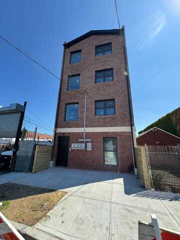 218-36 133 RD, Laurelton, NY 11413