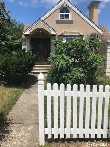 168-03 CRYDERS LANE, Whitestone, NY 11357