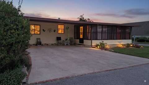 30 Sunrise Lane, Fruitland Park, FL 34731