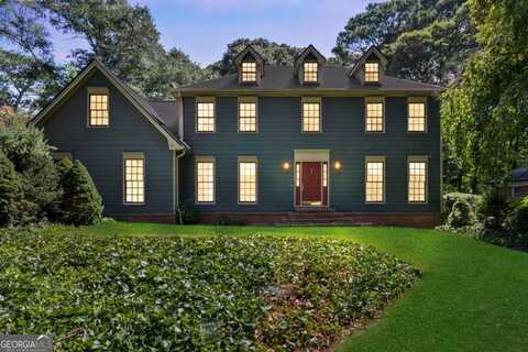 2646 Kinnett, Lilburn, GA 30047