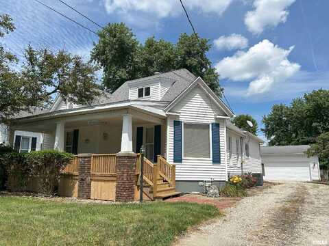 626 S DIAMOND Street, Jacksonville, IL 62650