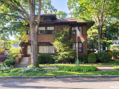 57 Selden Street, Galesburg, IL 61401