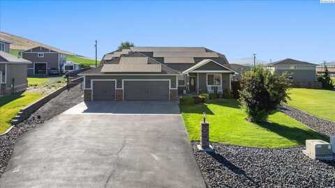 8912 S Grandview Ln, Kennewick, WA 99338