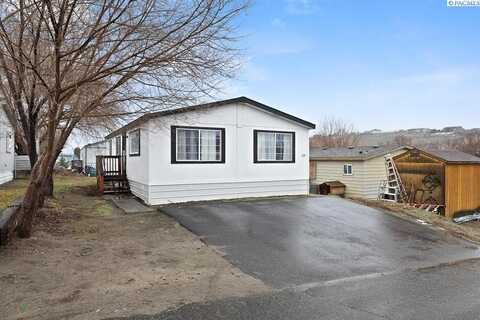 332 Buckwheat Court, West Richland, WA 99353