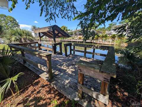 2551 Granada Camino, Pensacola, FL 32507