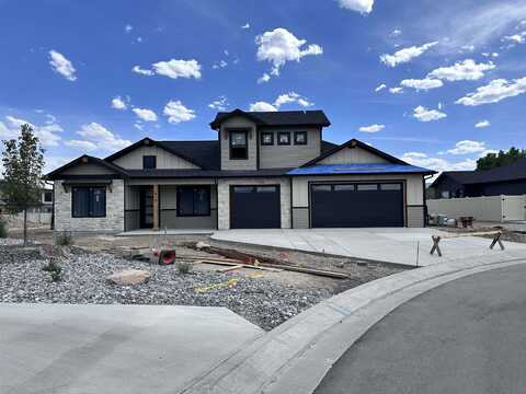 818 Ambrosia Loop, Grand Junction, CO 81505